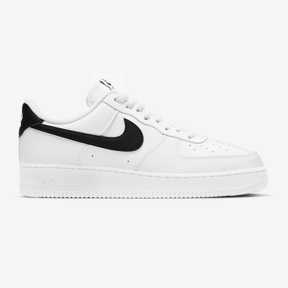 Herrenschuh Nike Air Force 1 '07 Weiss / Schwarz 139 euro